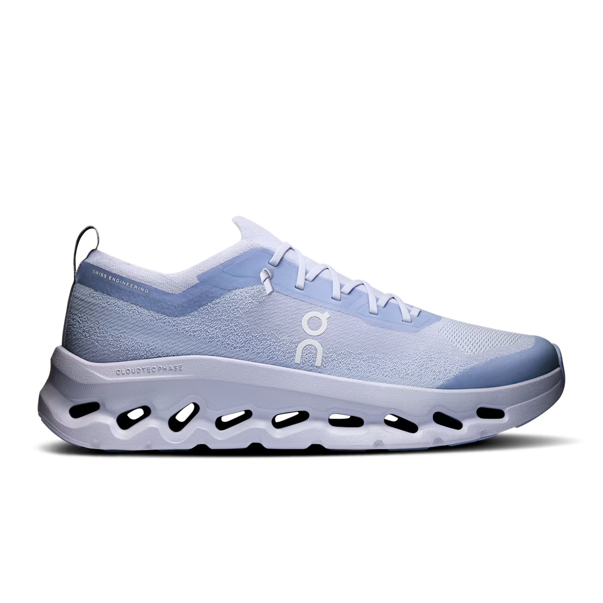 Tenis on Cloudtilt Moon
